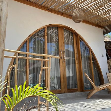 Rumah Canaria Bungalow Gili Trawangan Zewnętrze zdjęcie