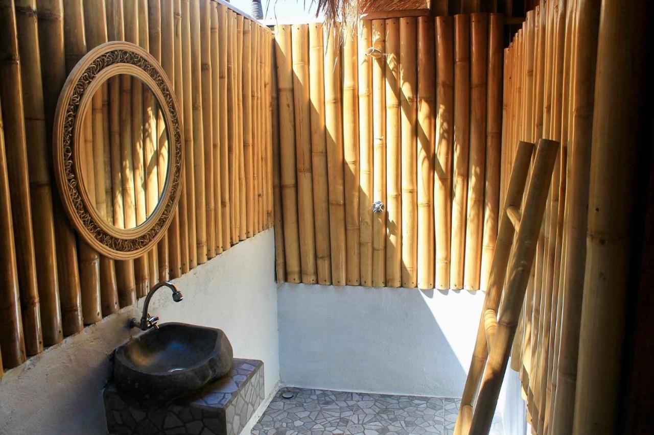 Rumah Canaria Bungalow Gili Trawangan Zewnętrze zdjęcie