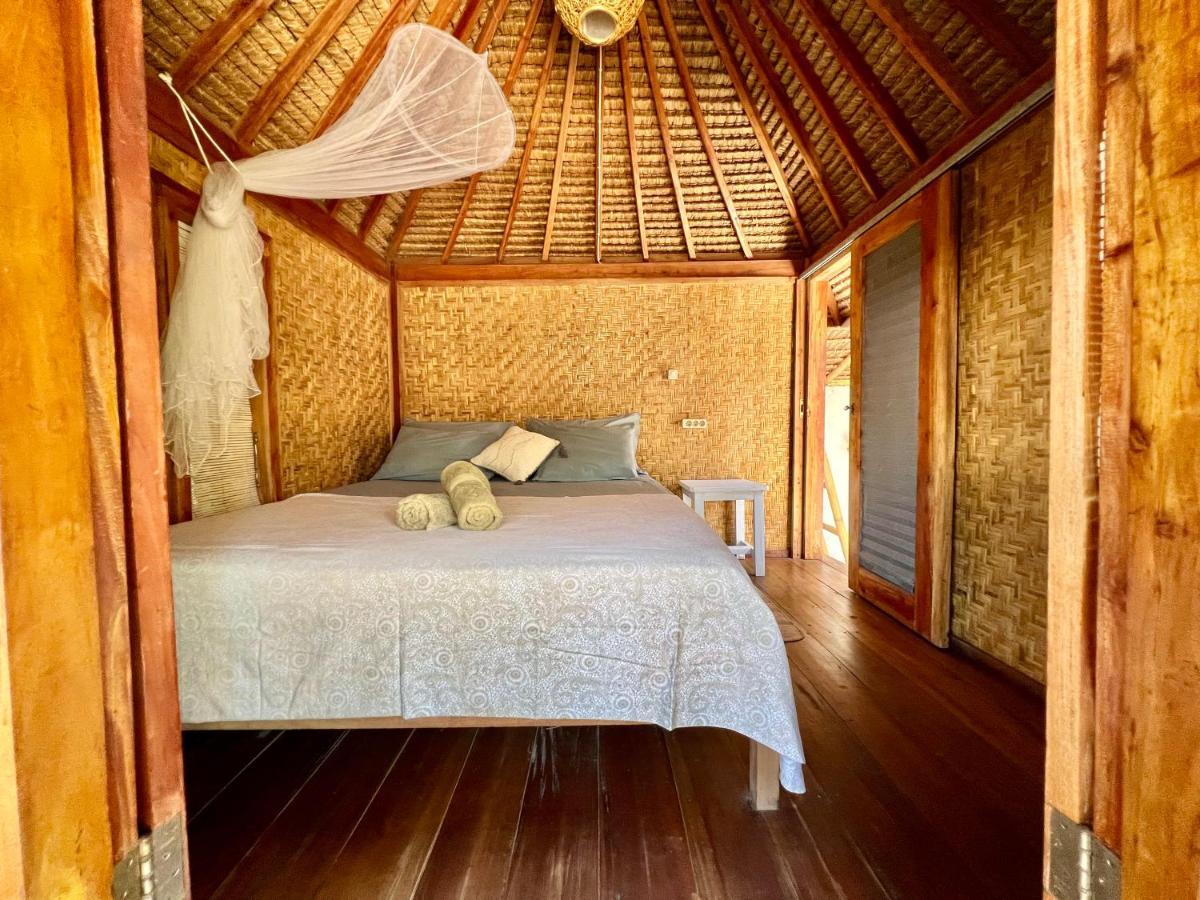 Rumah Canaria Bungalow Gili Trawangan Zewnętrze zdjęcie
