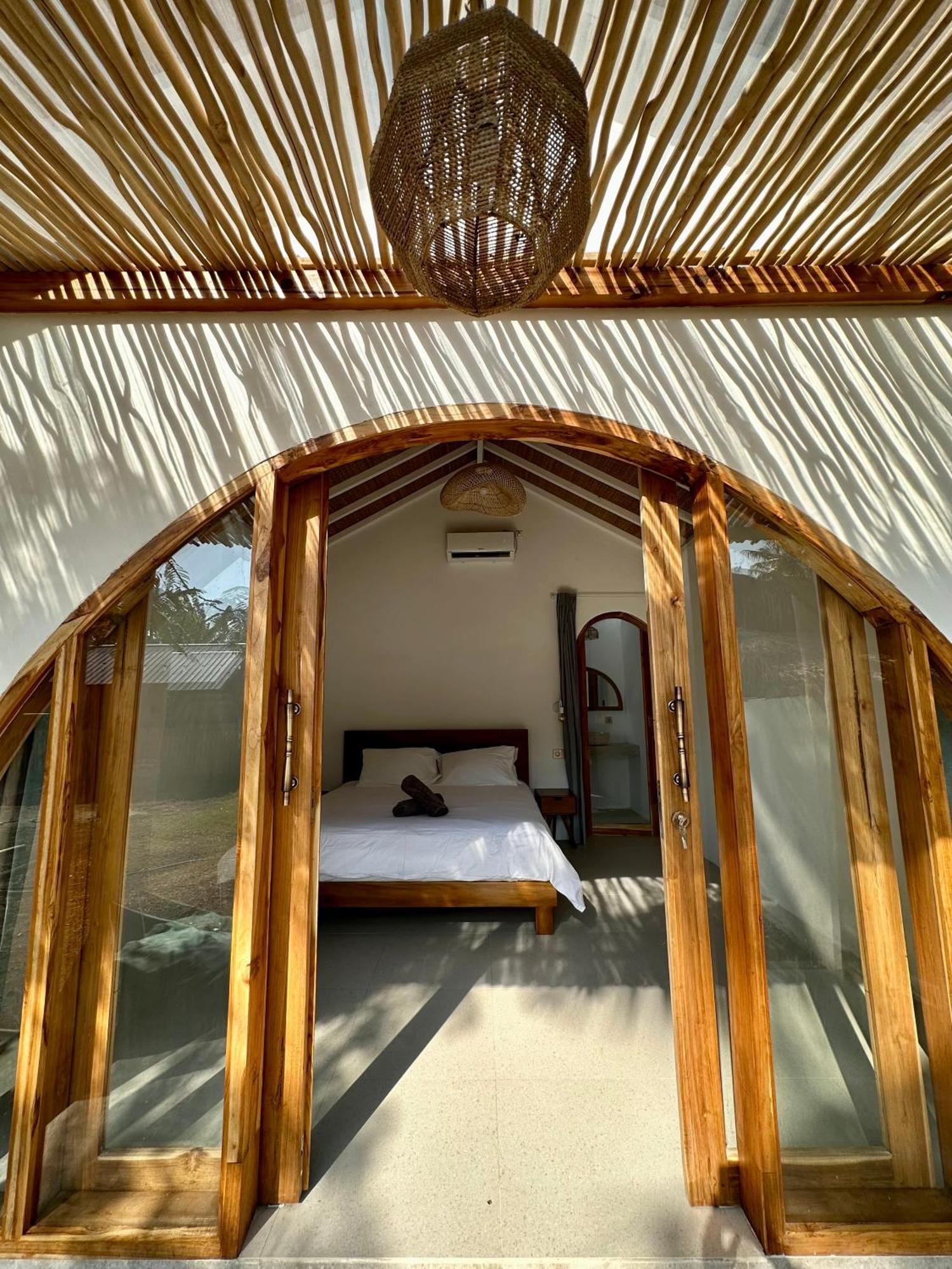 Rumah Canaria Bungalow Gili Trawangan Zewnętrze zdjęcie